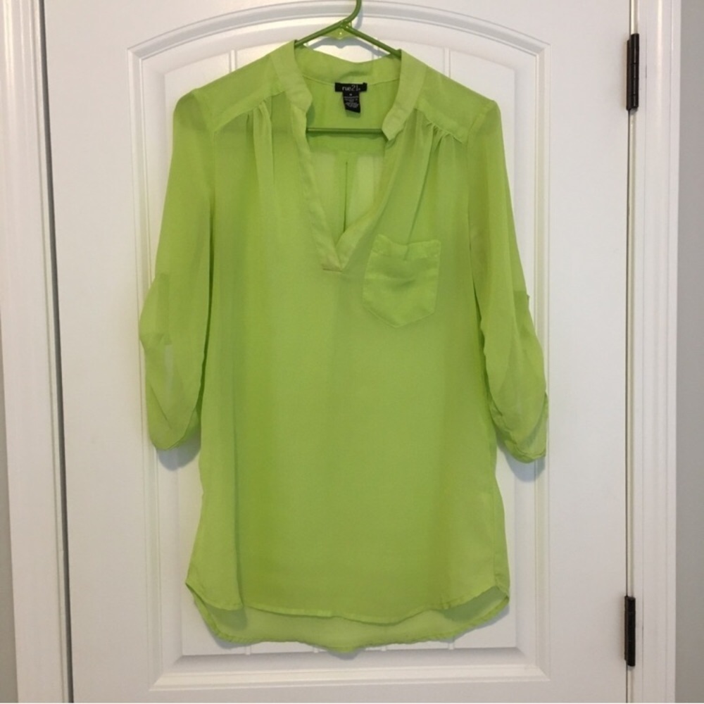 Rue 21 3/4 Sleeve Neon Green Top Size Medium